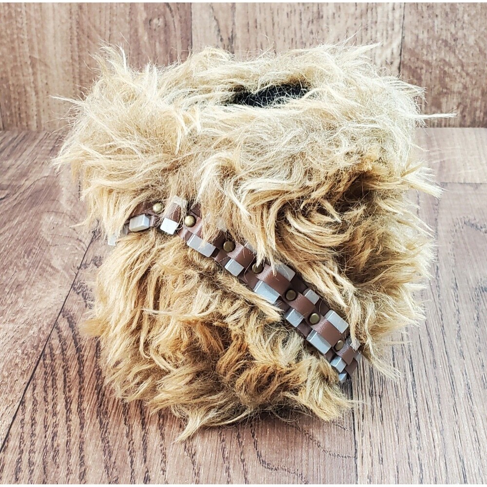 Star Wars Chewbacca Can Cooler Koozie Fuzzy Fur Insulated Think Geek 2015